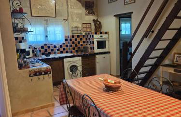 Appartement spacieux à Arles avec piscine et jardin partagé - Foto 27
