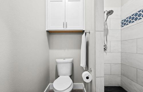 Beautiful New 3 Bedroom Townhouse w/ Private Pool - Foto 23