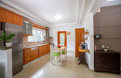 Seascape Village - Spacious 3-Bed Apartment with Private Garden and Parking - Foto 17