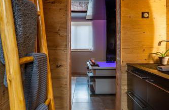 Love industrie & spa - Suite Romantique en Alsace - Spa privatif et garage - Foto 12