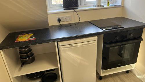 Quiet studio flat near University & QMC, King size bed - Foto 3
