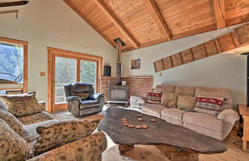 Remote Cabin with Fire Pit 3 Miles to Stowe Mtn! - Foto 1