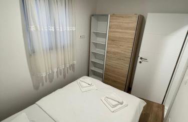 Holiday home “MARKO” with heated pool! - Photo 26