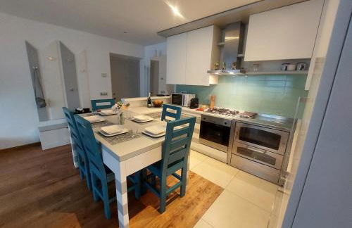 Casa Evelina con Parcheggio esterno e Garage gratis, appartamento con idromassaggio per due - Photo 42