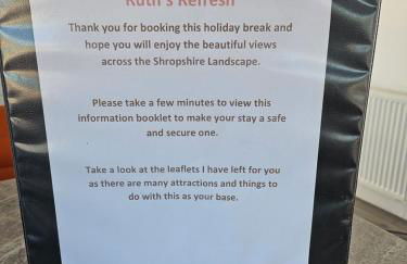 Ruth's Refresh Shropshire Country Retreat with Private Hot Tub & Stunning Views - Foto 33