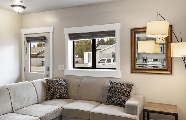 The Yellowstone Hideaway Unit A Cozy 1-Bedroom Yellowstone Hideaway, 1 Minute from Yellowstone Park! - Foto 31