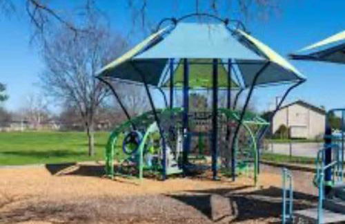 Family Retreat Near Kalahari Sleeps 10 Modern - Foto 40