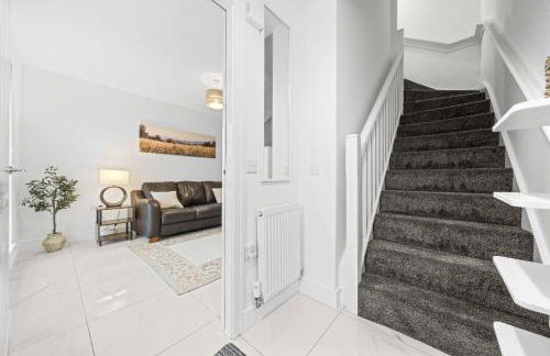 Fern Walk Spacious 3 Bedroom House - Dalkeith - Photo 5