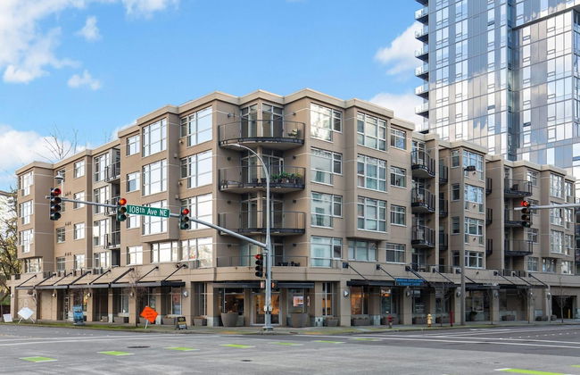 Bellevue Spacious 2BD 2BA Apartment - Foto 8