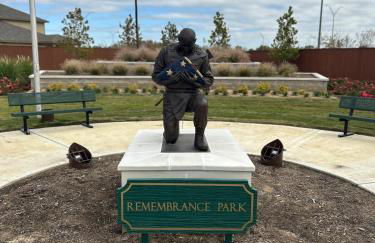 Sleeps 8 comfortably! Super location! - Foto 31