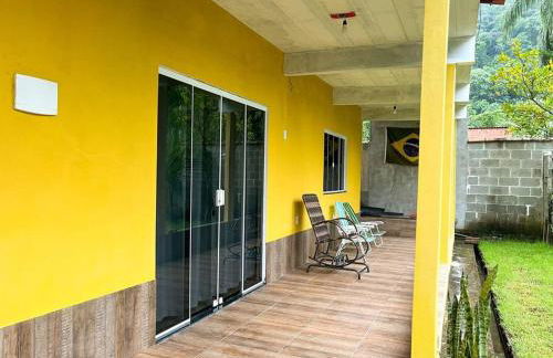 Casa com churrasqueira e piscina, perto de riacho - Foto 24