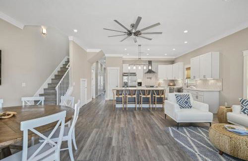 Beach Haven - Brand New Home - Private Pool- Just 300 Feet From The Beach! - Foto 5