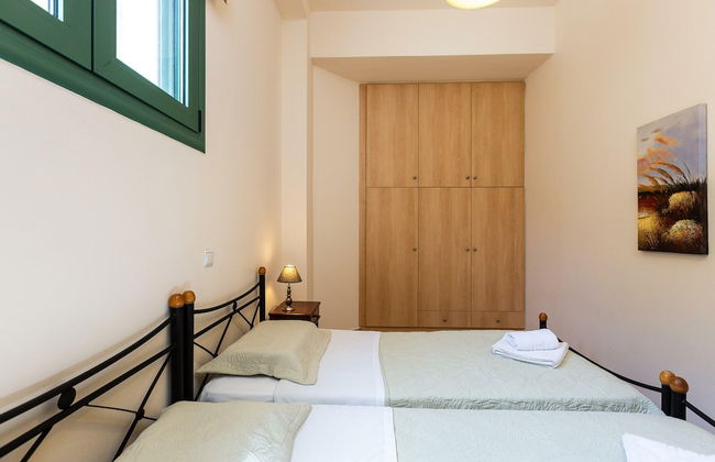 Secluded Villa w Private Pool, Children Play Area, Pool Table, BBQ & Sea Views - Foto 11