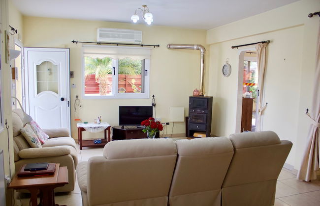 Carolyn Villa , Ayia Napa - Foto 10