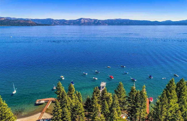 3BR Home in Alpine Meadows for 8 - Photo 2