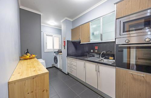 T4 Espaçoso Perto da Praia e Aeroporto - Foto 16