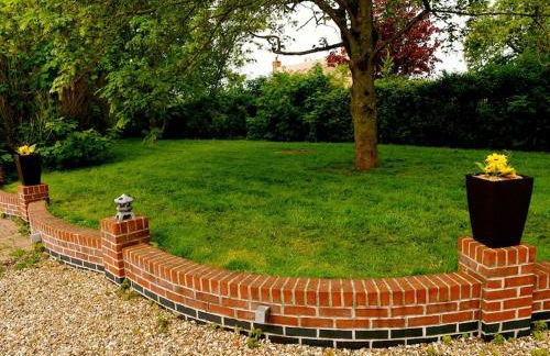 Deluxe 1 Bed Versace Hot Tub Sky TV Cinema Screen - Foto 31