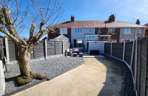 Delightful newly renovated 3-bed house with garden beach hut - Foto 3