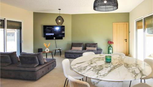 Amazing Home In Cléon D' Andran - Foto 3