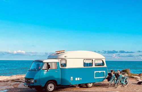 Beachfront, pool, air conditioning, 3 bedrooms, sea view - Photo 5