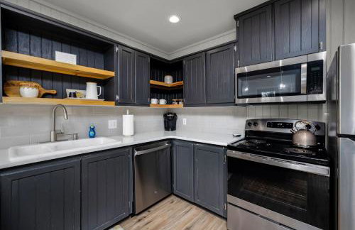 River Access Fire Pit BBQ Deck Sleeps 8 - Foto 14