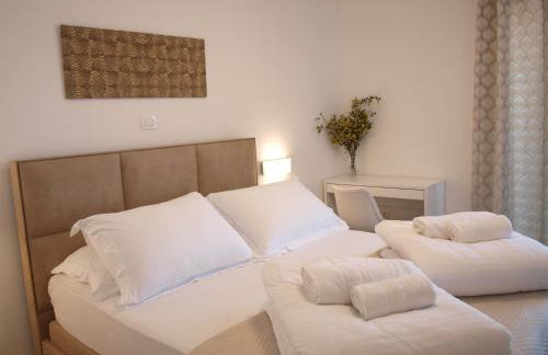 HOLIDAY HVAR lux - Photo 37