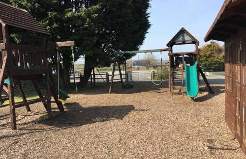 2 Bed Bungalow -25 Gower Holiday Village - Dog Friendly - Foto 15