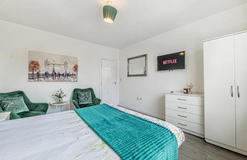 Large One Bedroom Apartments Southsea Sleeps 3 - Free Parking - Foto 68