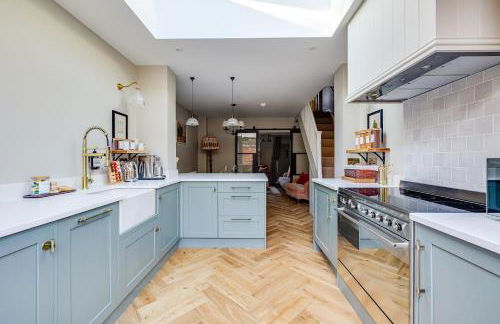 *NEW* Little Pyecroft House, Chester - Photo 2