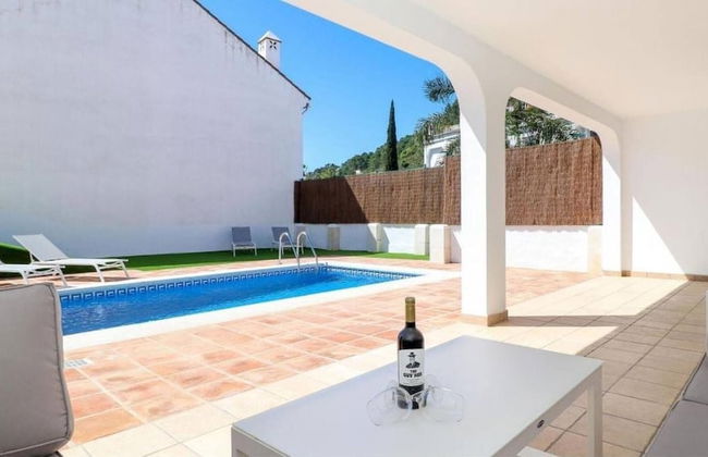 Benahavis Village House Sleeps 8 - Photo 20