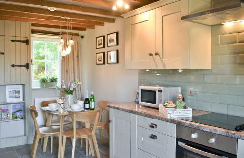 Ivy Bush Cottage - Photo 6