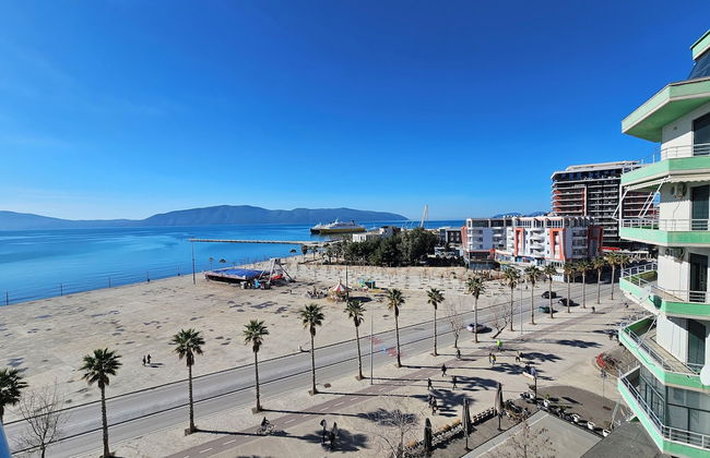 Sea View 1-bed Apartment in Vlore - Photo 13