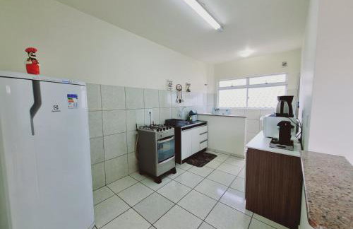 Residencial Cristina's-Apartamentos de 2-3 Quartos equipados com WiFi Garagem-Excelente Localização - Photo 15