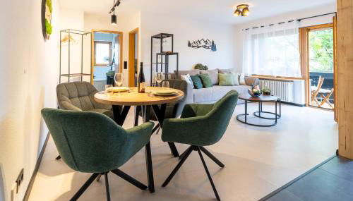 WälderNestchen - zentral - Natur pur - Tiefgarage - Balkon - modernes 2 Zimmer Appartement - Foto 3