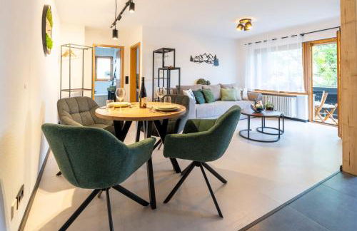 WälderNestchen - zentral - Natur pur - Tiefgarage - Balkon - modernes 2 Zimmer Appartement - Foto 3