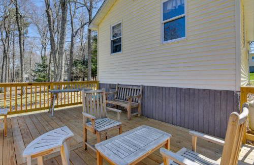 Shared Fire Pit and Kayaks Catskills Lake Retreat! - Foto 14