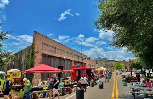 Close-to-Everything Midtown Cottage - Foto 23