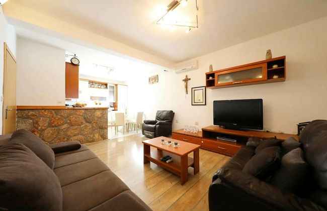 Charming Villa in Poličnik with Swimming Pool - Photo 8