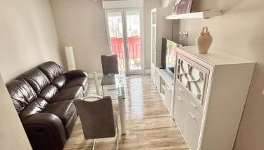 New, modern and in Triana - Foto 3