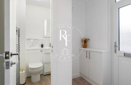 The Den at the Harbour - Photo 3