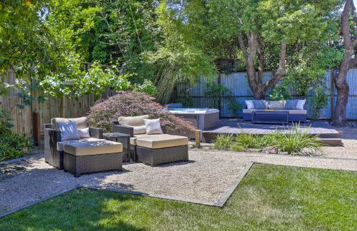 Luxe Wine Country Getaway with Vineyard Views - Foto 32