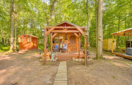 Glamping Getaway with Porch in Wisconsin Northwoods - Foto 1