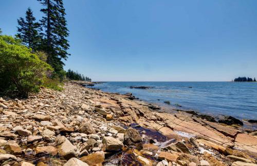 Oceanfront Prospect Harbor House w/ Deck, View - Foto 11