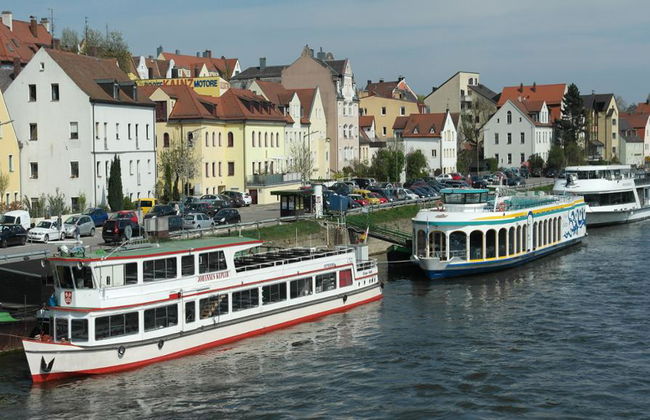 Visite Guidée Privée de Ratisbonne Incluant une Promenade en Bateau sur le Danube - Photo 2
