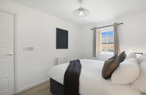 Newcastle Spacious 3-bedroom Semi-detached House with Parking, Sleeps 8, by URBAN PINNACLE STAYS - Foto 38
