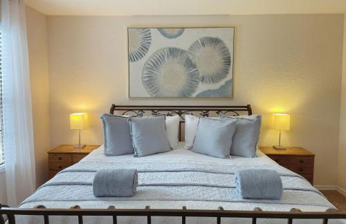 557-Impressive Two Story Private Villa with South Facing Pool 4 Large Bedrooms - Foto 39