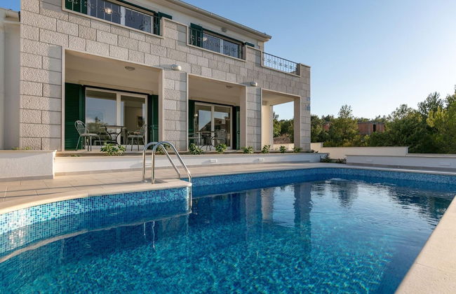 Villa on Brac Island Near Beach & Pool - Foto 18