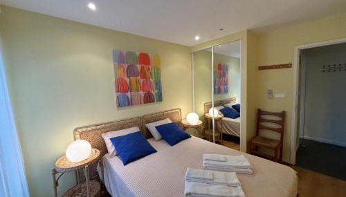 Sea and Pinewood Ofir Apartment - Foto 2, furniture, towels