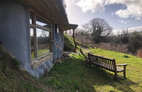 Rabbits 1or 2 bedroom hobbit style hillset earthen dartmoor eco home - Foto 23