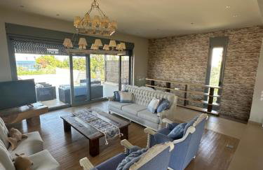 Seaside Villa with Private Football Pitch - Foto 6